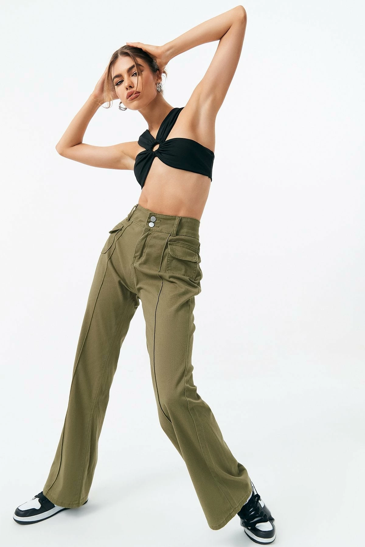 Solado O-Ring Front Cut Out Crop Top 7 Solado O-Ring Front Cut Out Crop Top - Image 5