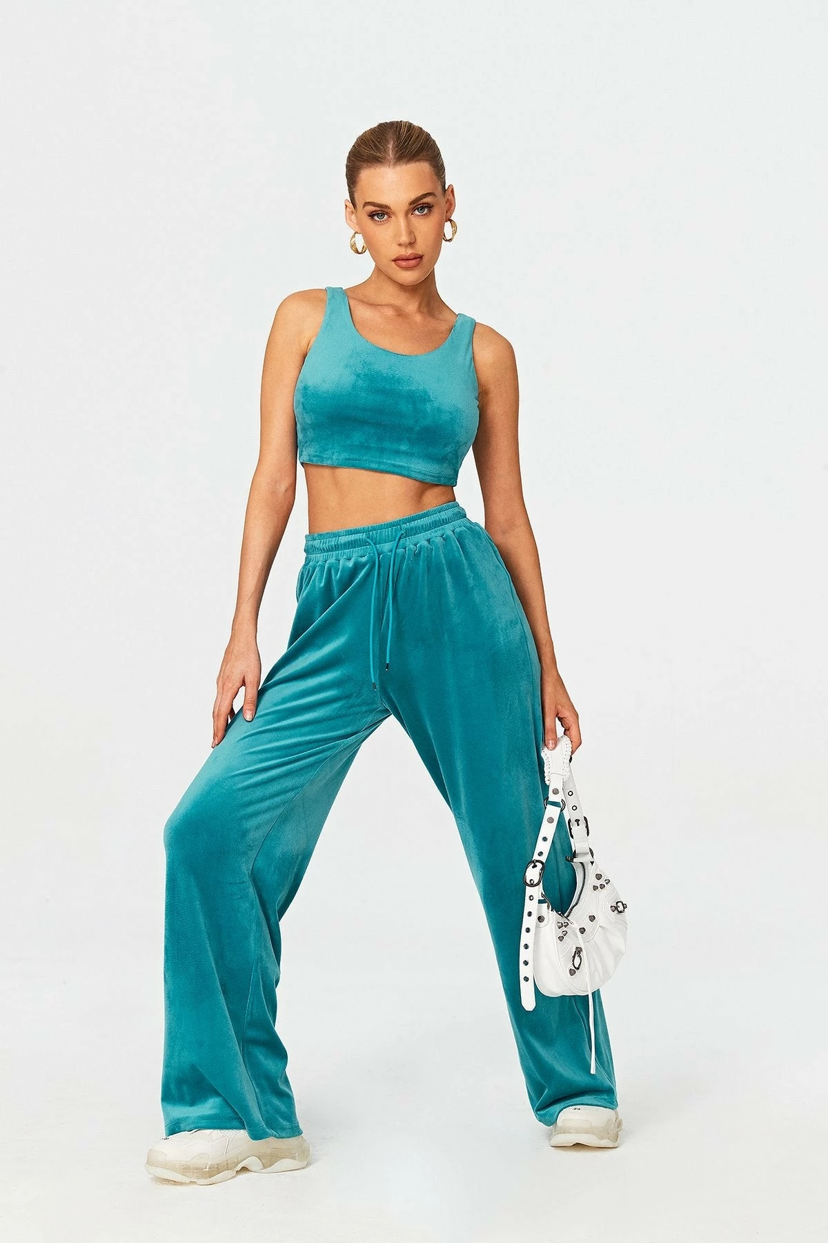 SOLADO U Neck Sleeveless Solid Velvet Tank Top 5 SOLADO U Neck Sleeveless Solid Velvet Tank Top - Image 3