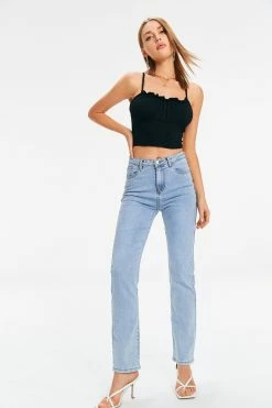 Solado Lettuce Trim Seam Detail Backless Crop Tank Top 16 Solado Lettuce Trim Seam Detail Backless Crop Tank Top -SOLADO Shop jpeg 450382a8 e0af 468e 9287 907fd2764087 1800x1800