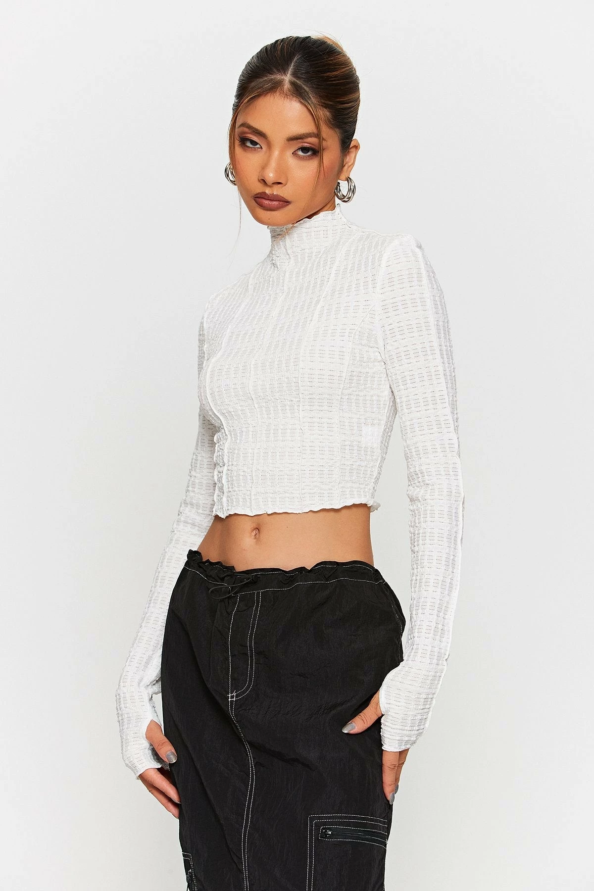 SOLADO Mock Neck Seam Detail Textured Long Sleeve Top 5 SOLADO Mock Neck Seam Detail Textured Long Sleeve Top - Image 3