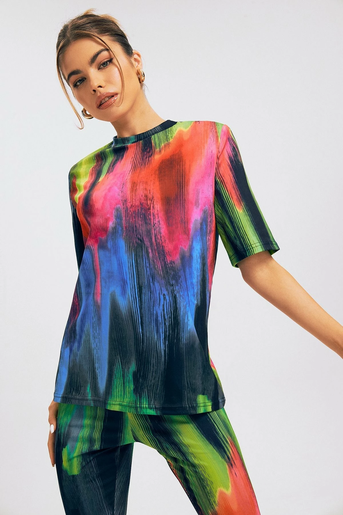 Solado Abstract Print Short Sleeve Colorblock T-Shirt 5 Solado Abstract Print Short Sleeve Colorblock T-Shirt - Image 3