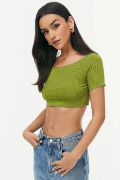 Solado Solid Ribbed Short Sleeve Crop Top -SOLADO Shop jpeg 4e73b5ad 091e 45aa a4ea a82740fd90c2 1800x1800