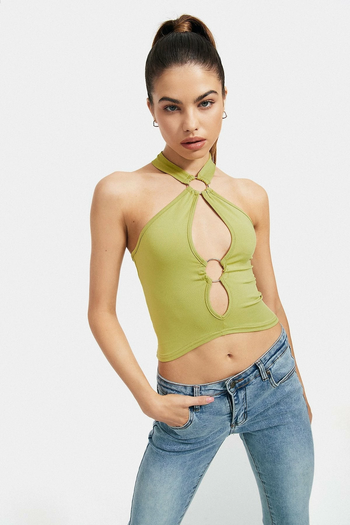 Solado Cut Out O-Ring Halter Neck Backless Crop Top 3 Solado Cut Out O-Ring Halter Neck Backless Crop Top