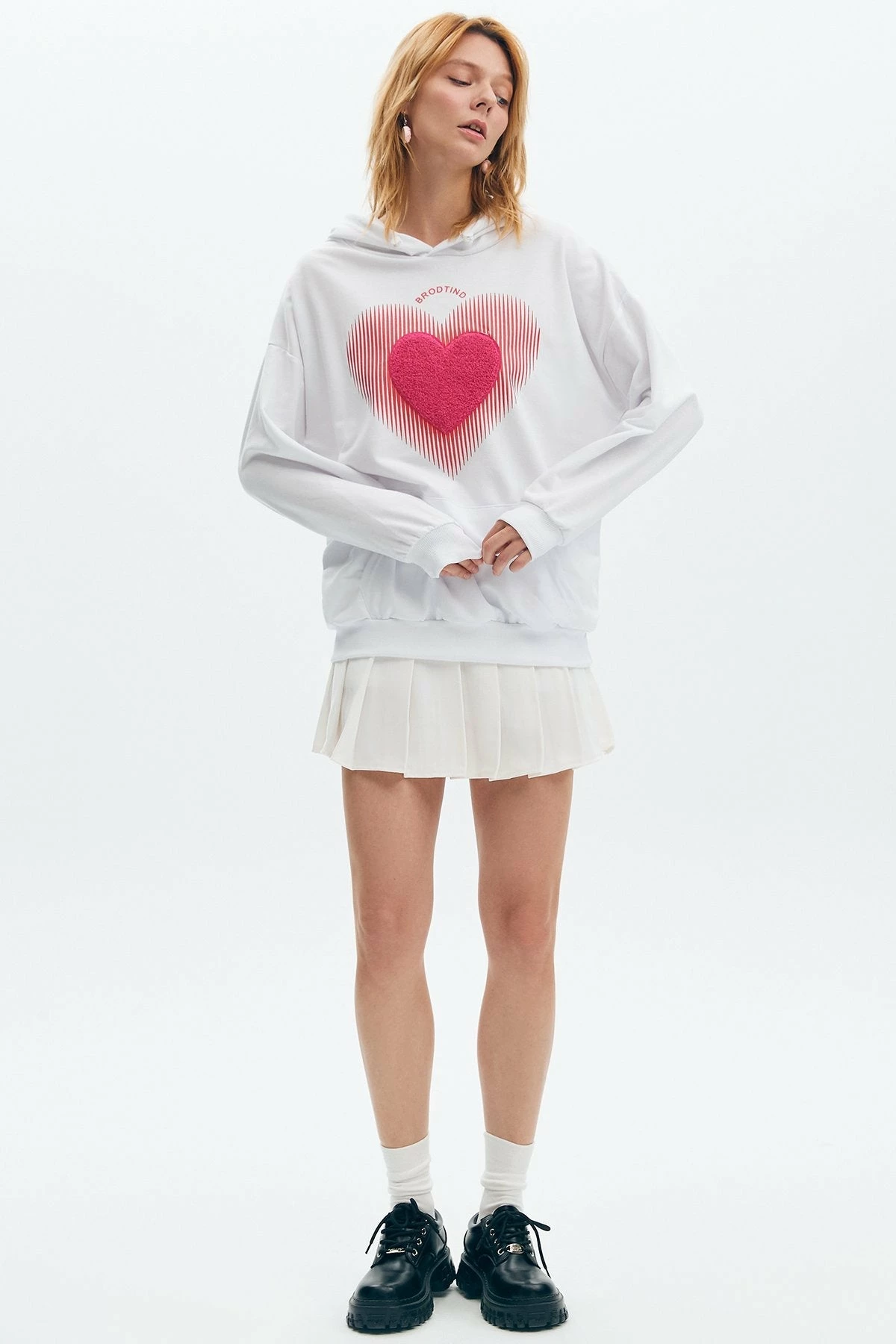 Solado Drawstring Heart Printing Hoodie 4 Solado Drawstring Heart Printing Hoodie - Image 2
