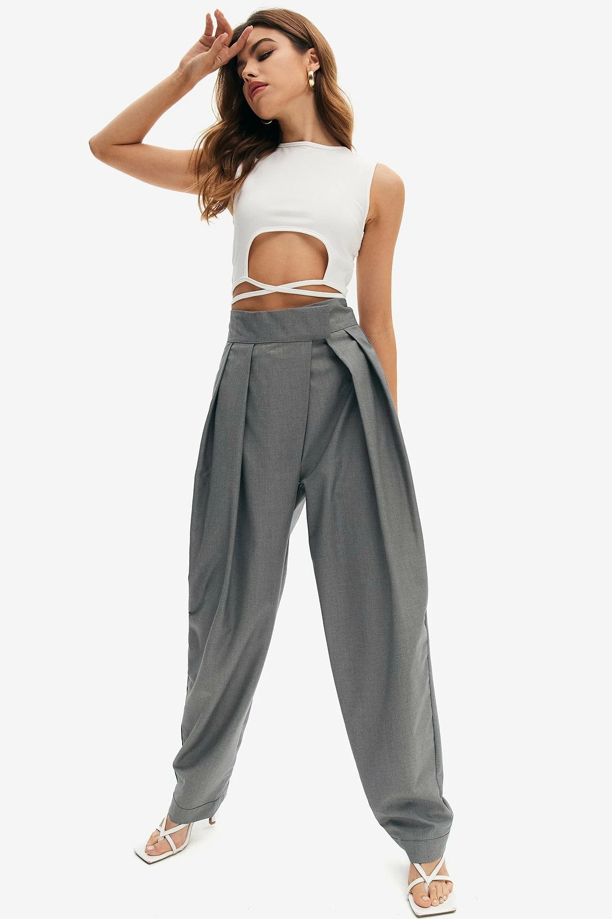 Solado Solid Cut Out Cross Tie Hem Crop Top 7 Solado Solid Cut Out Cross Tie Hem Crop Top - Image 5