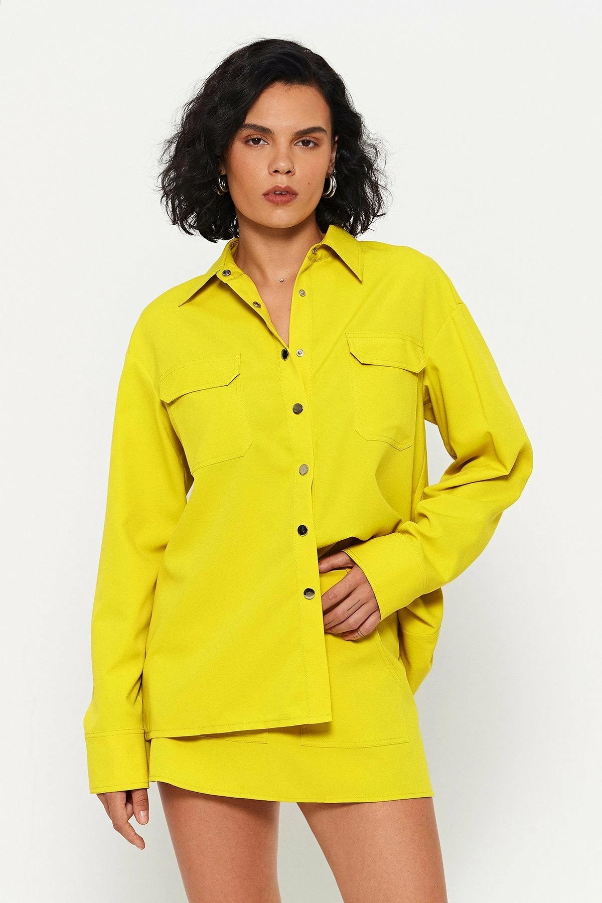 SOLADO Pocket Patched Solid Long Sleeve Shirt 3 SOLADO Pocket Patched Solid Long Sleeve Shirt