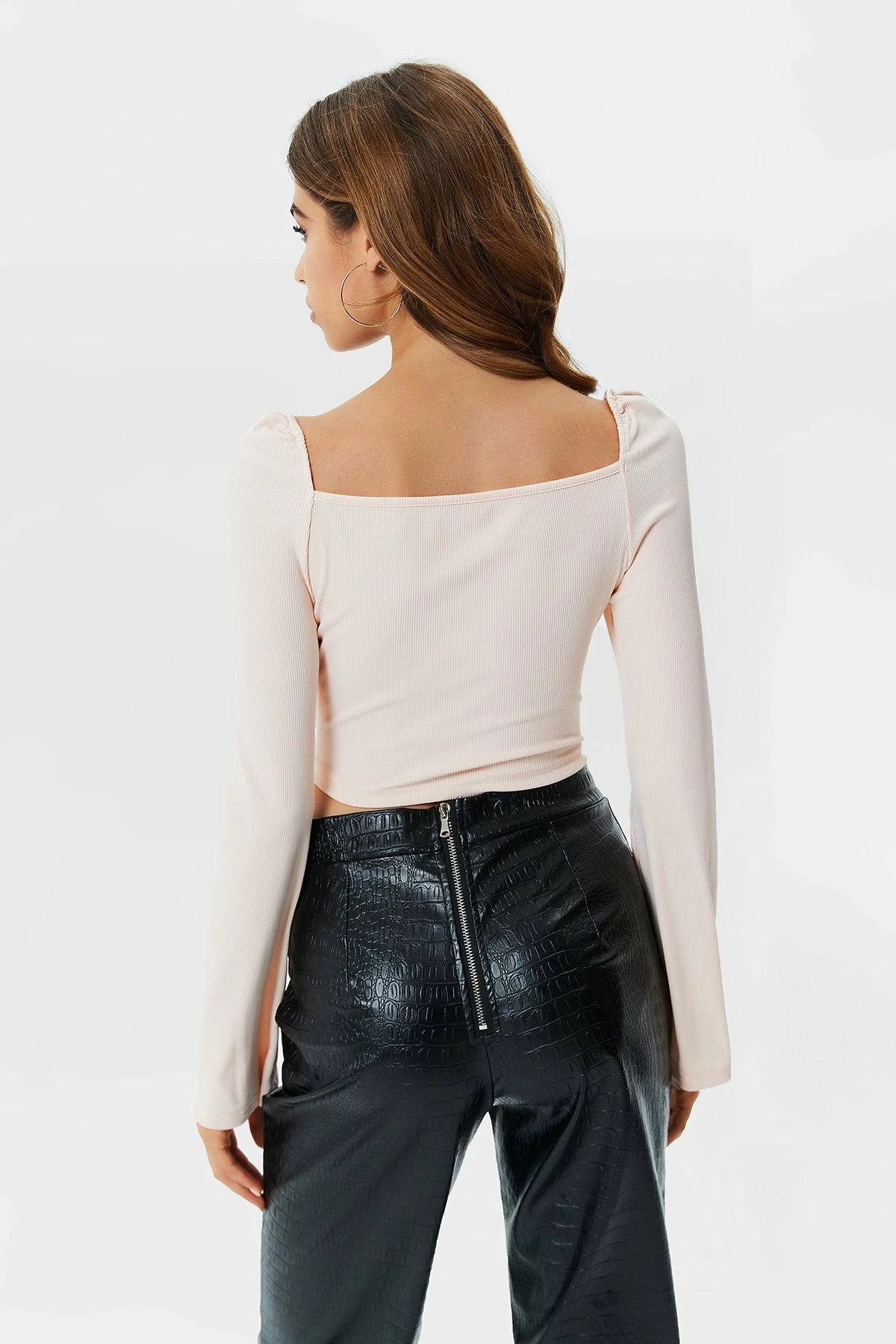 Solado Ribbed Irregular Hem Long Sleeve Blouse 4 Solado Ribbed Irregular Hem Long Sleeve Blouse - Image 2