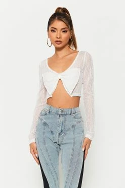 SOLADO Butterfly Decor Split Hem Long Sleeve Crop Top