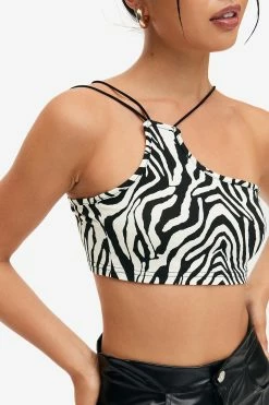 Solado Zebra Print Asymmetrical Neck Backless Crop Top 11 Solado Zebra Print Asymmetrical Neck Backless Crop Top -SOLADO Shop jpeg 5c7b871c 9b5d 4865 ad89 2d74ef956964 1800x1800