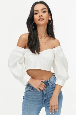 Solado Off Shoulder Puff Sleeve Crop Top 9 Solado Off Shoulder Puff Sleeve Crop Top -SOLADO Shop jpeg 5cccec7c 34fa 4450 b84f 87f75d2ea960 1800x1800