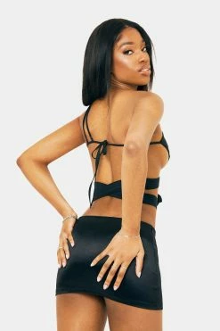 Alternative view of SOLADO Cut Out One Shoulder Tie Backless Crop Top