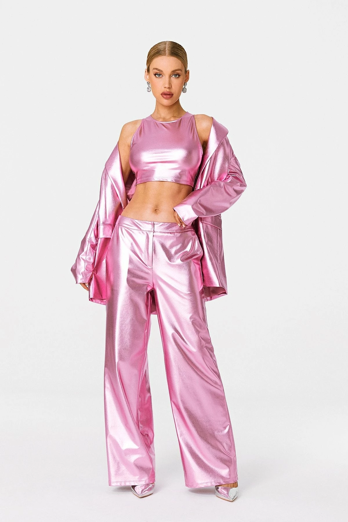 SOLADO Vinyl Sleeveless Cinched Waist Sheen Crop Top 6 SOLADO Vinyl Sleeveless Cinched Waist Sheen Crop Top - Image 4
