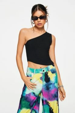 Solado One Shoulder Asymmetrical Hem Solid Tank Top