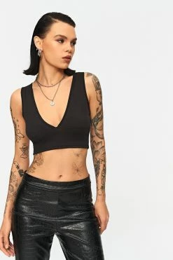 SOLADO Plunging Neck Sleeveless Solid Tank Top