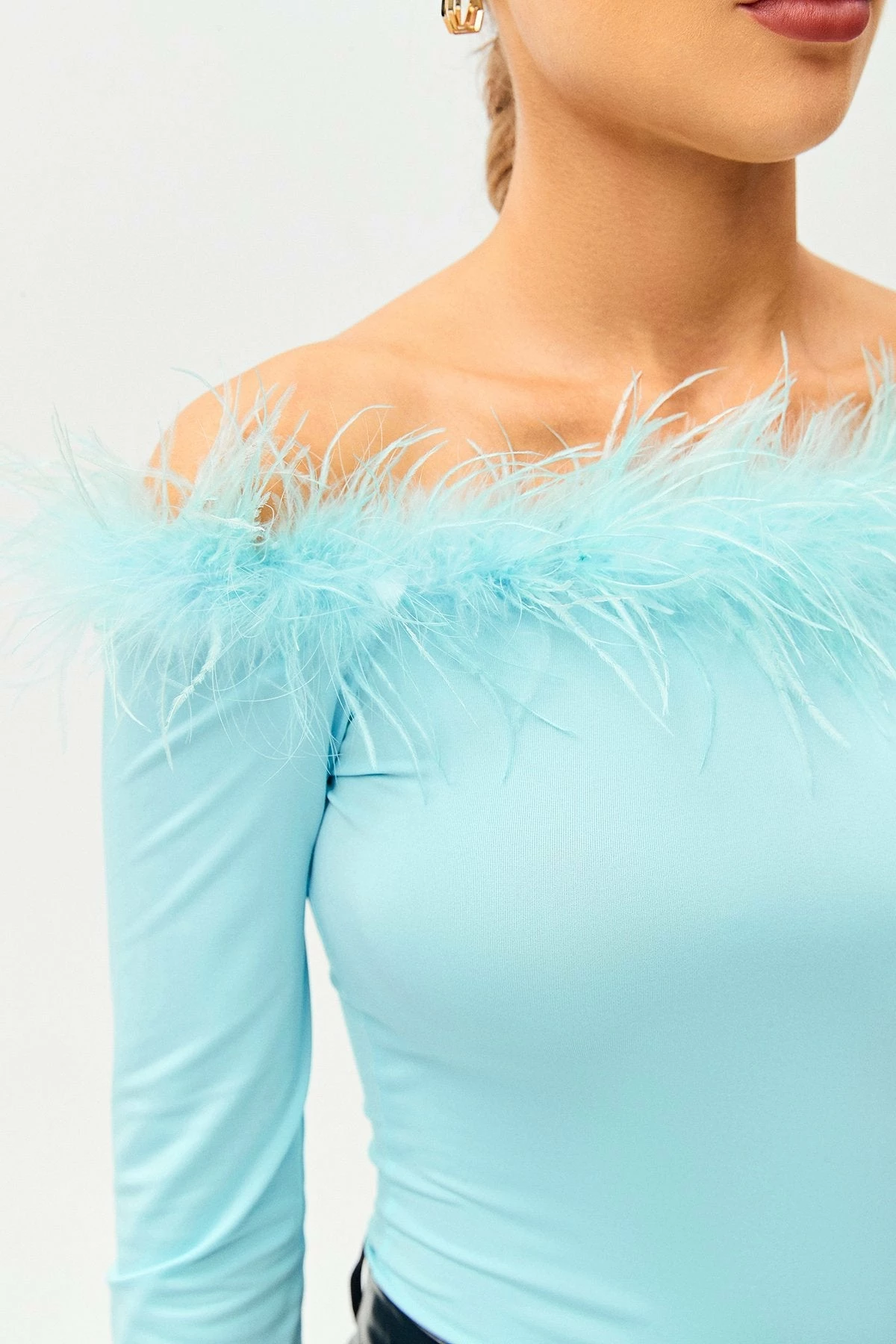 Solado Off Shoulder Feather Trim Long Sleeve Top 7 Solado Off Shoulder Feather Trim Long Sleeve Top - Image 5