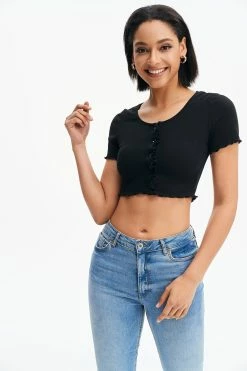Solado Lettuce Trim Button Front Crop Top 15 Solado Lettuce Trim Button Front Crop Top -SOLADO Shop jpeg 6b221623 79ce 41d7 9963 4523f462fbfc 1800x1800