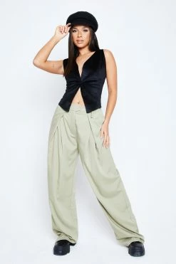Solado Plunging Neck Button Front Backless Velvet Tank Top 11 Solado Plunging Neck Button Front Backless Velvet Tank Top -SOLADO Shop jpeg 6e1799af 3b72 4cef 828d fbfcb3183cbb 1800x1800