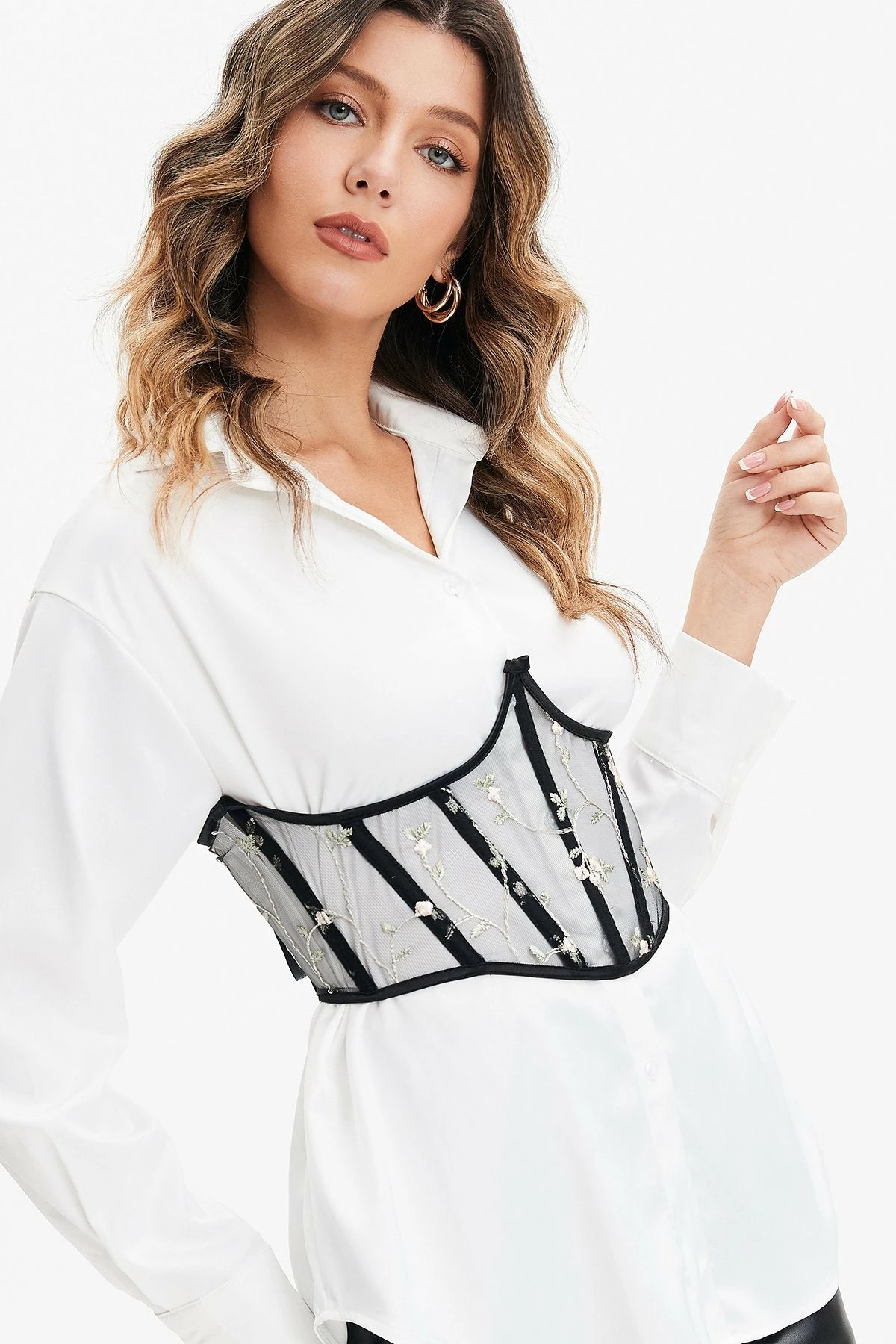 Solado Mesh Embroidery Lace Up Corset Belt Without Blouse 5 Solado Mesh Embroidery Lace Up Corset Belt Without Blouse - Image 3