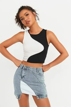 Solado Basic Colorblock Sleeveless Crop Tank Top