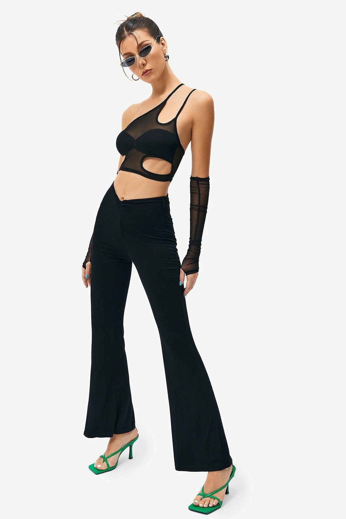SOLADO Mesh Splicing Cut Out Backless Crop Top With Oversleeve 8 SOLADO Mesh Splicing Cut Out Backless Crop Top With Oversleeve - Image 6