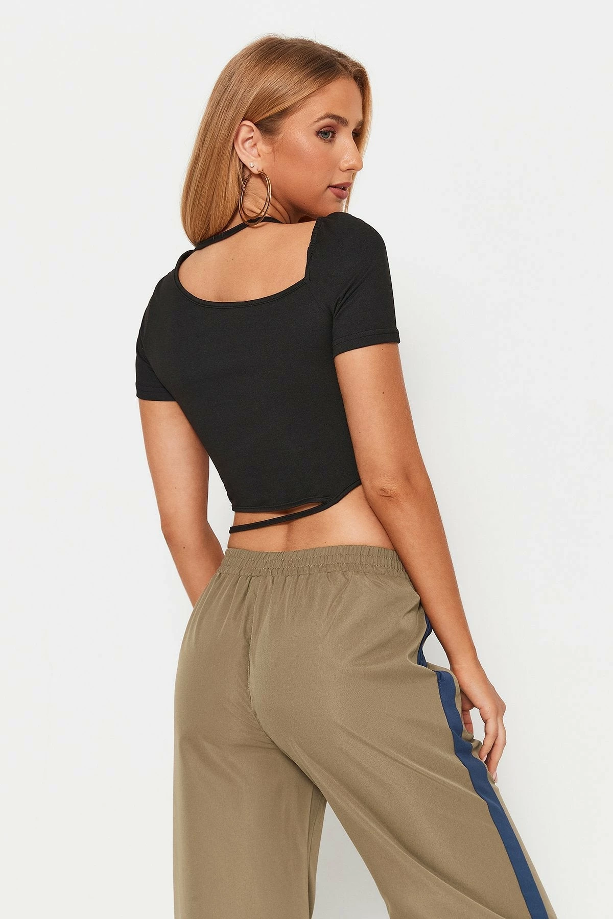 Solado Asymmetrical Neck Solid Short Sleeve T-Shirt 5 Solado Asymmetrical Neck Solid Short Sleeve T-Shirt - Image 3