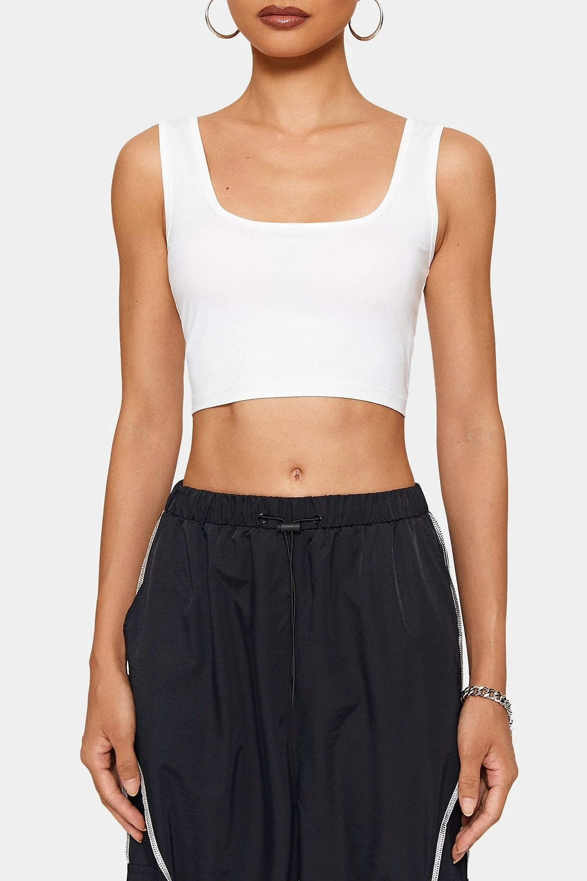 SOLADO Basic Square Neck Solid Sport Tank Top 8 SOLADO Basic Square Neck Solid Sport Tank Top - Image 6