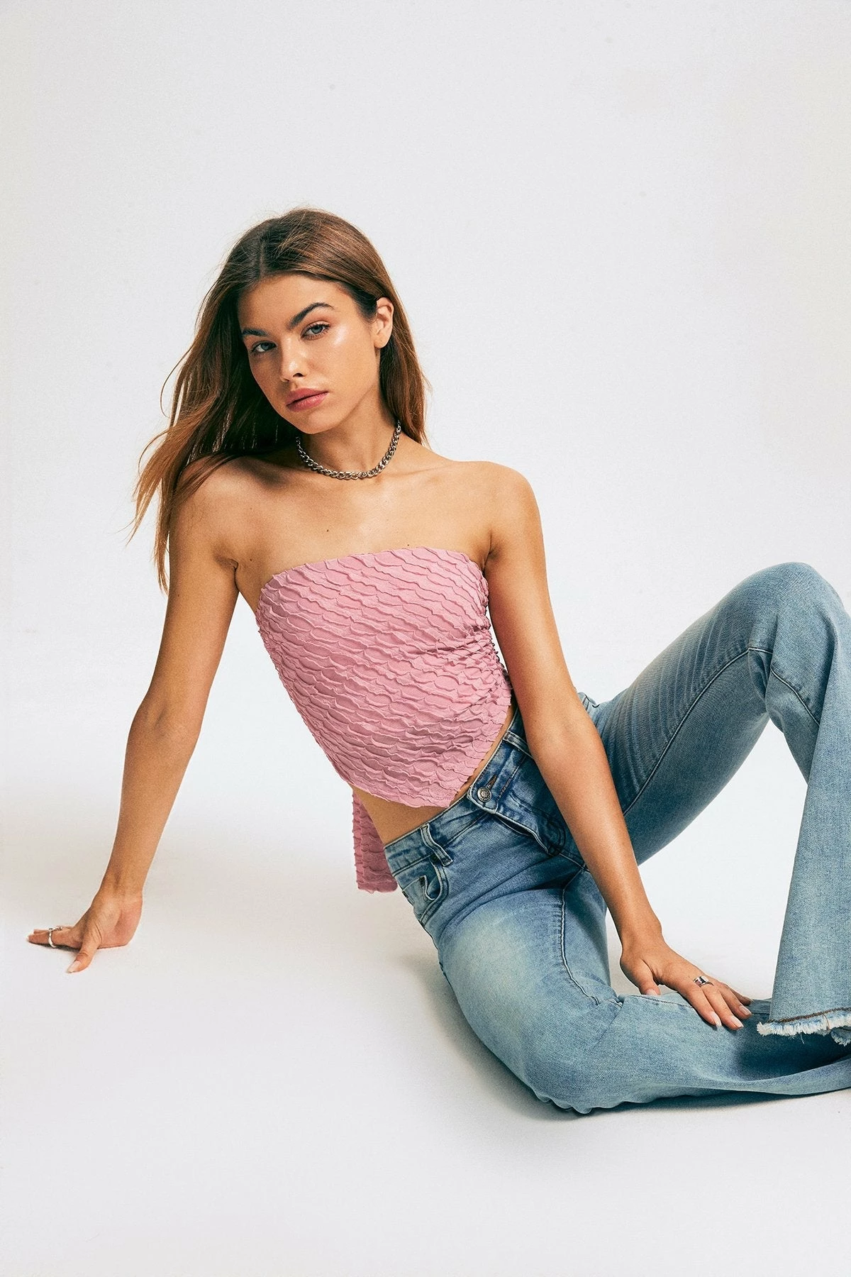 Solado Textured Hanky Hem Tie Backless Tube Crop Top 10 Solado Textured Hanky Hem Tie Backless Tube Crop Top - Image 8