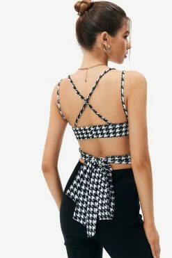 Alternative view of Solado Houndstooth Print Cross Tie Backless Crop Top