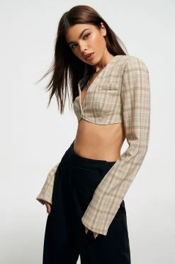 Alternative view of SOLADO Single Buttoned Check Print Long Sleeve Crop Top