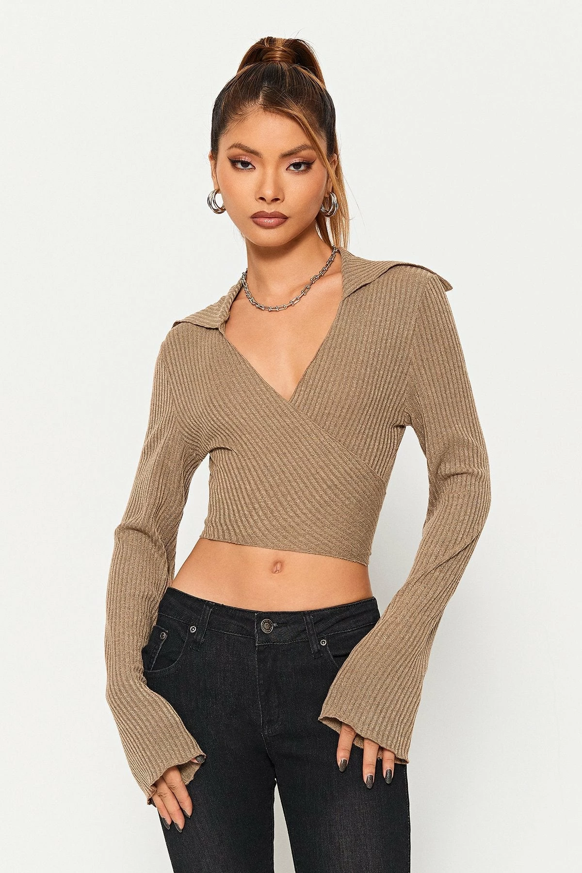 SOLADO Plunging Neck Wrap Hem Flared Sleeve Crop Top 3 SOLADO Plunging Neck Wrap Hem Flared Sleeve Crop Top
