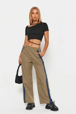 Solado Asymmetrical Neck Solid Short Sleeve T-Shirt 10 Solado Asymmetrical Neck Solid Short Sleeve T-Shirt -SOLADO Shop jpeg 776a6c06 ff1e 44ee 8db8 46ec8827daee 1800x1800