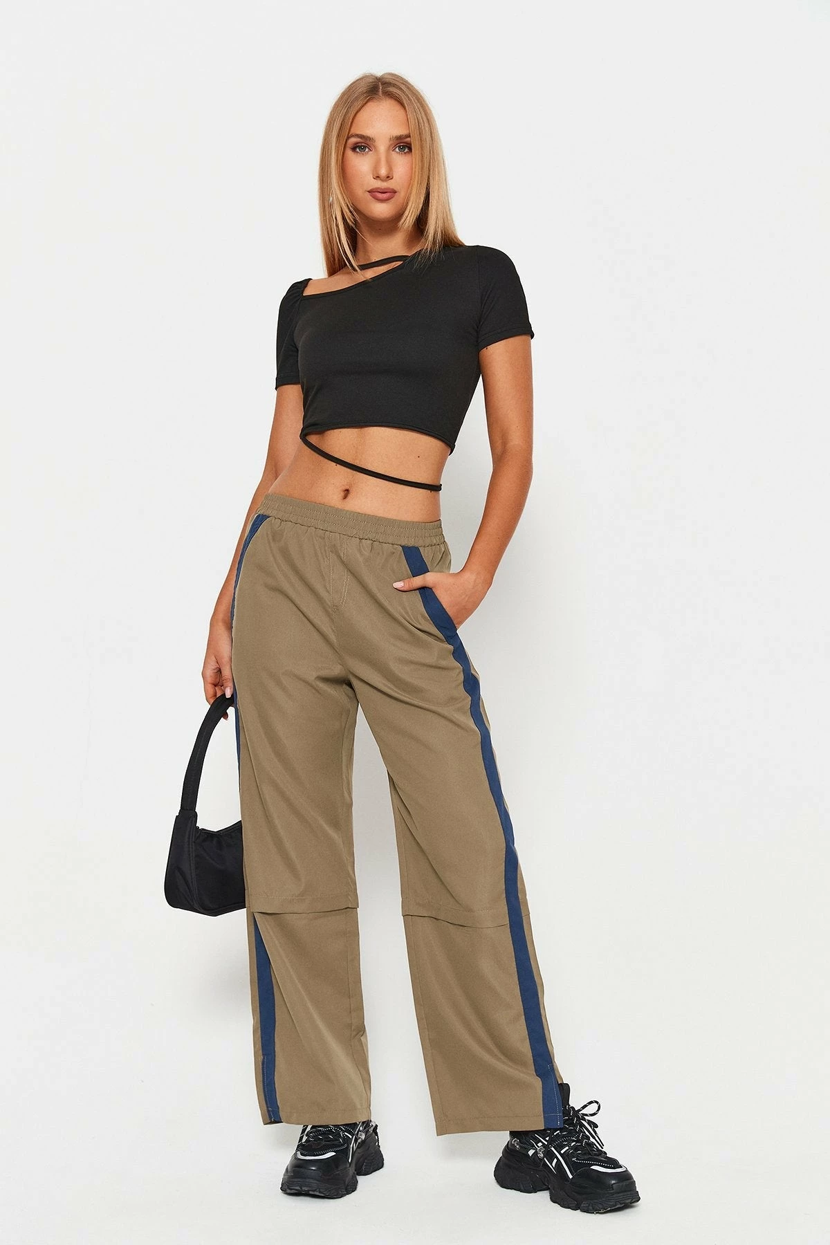 Solado Asymmetrical Neck Solid Short Sleeve T-Shirt 6 Solado Asymmetrical Neck Solid Short Sleeve T-Shirt - Image 4