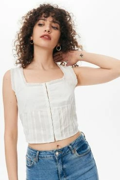 Solado Lace Trim Hook And Eye Crop Top