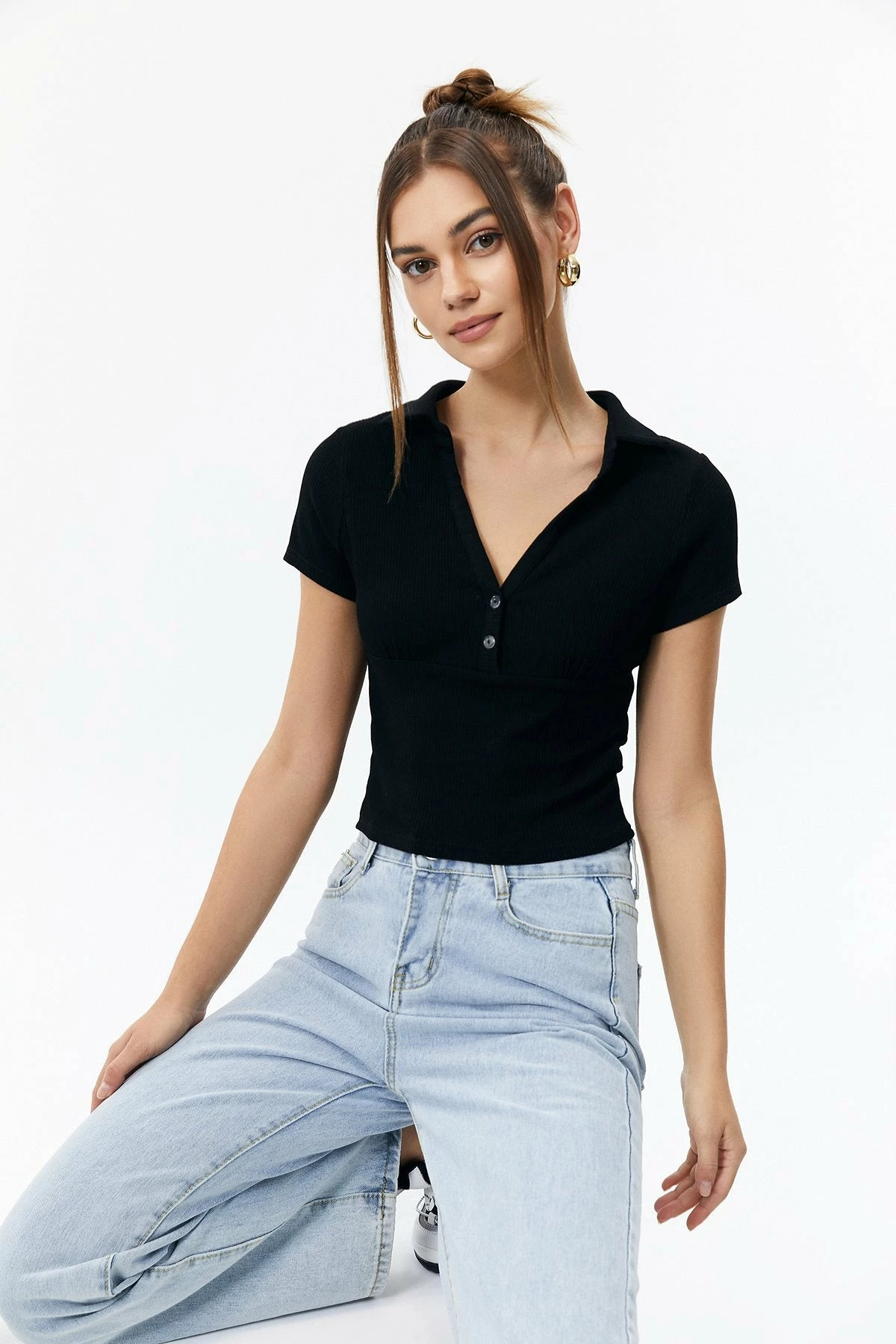 Solado Polo Neck Ribbed Short Sleeve Crop Top 9 Solado Polo Neck Ribbed Short Sleeve Crop Top - Image 7