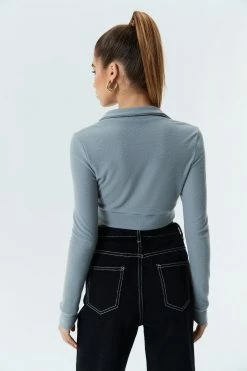 Alternative view of Solado Crop Button Front Long Sleeve Blouse