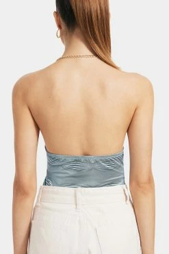 Solado Abstract Print Chain Halter Neck Backless Crop Top -SOLADO Shop jpeg 79dc170e 3d4e 4fc8 ae18 94288a322243 1800x1800