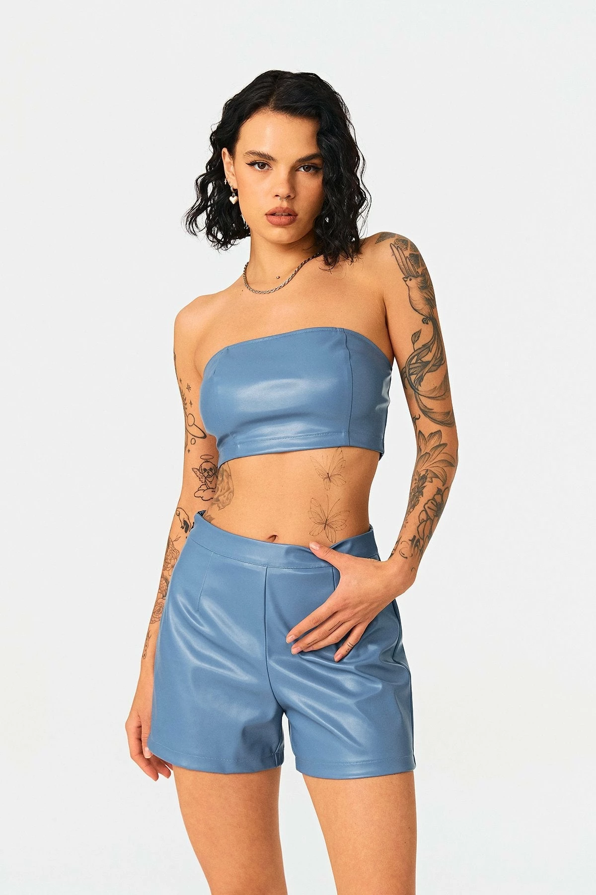 SOLADO Off Shoulder Zipper Back PU Leather Crop Top 3 SOLADO Off Shoulder Zipper Back PU Leather Crop Top