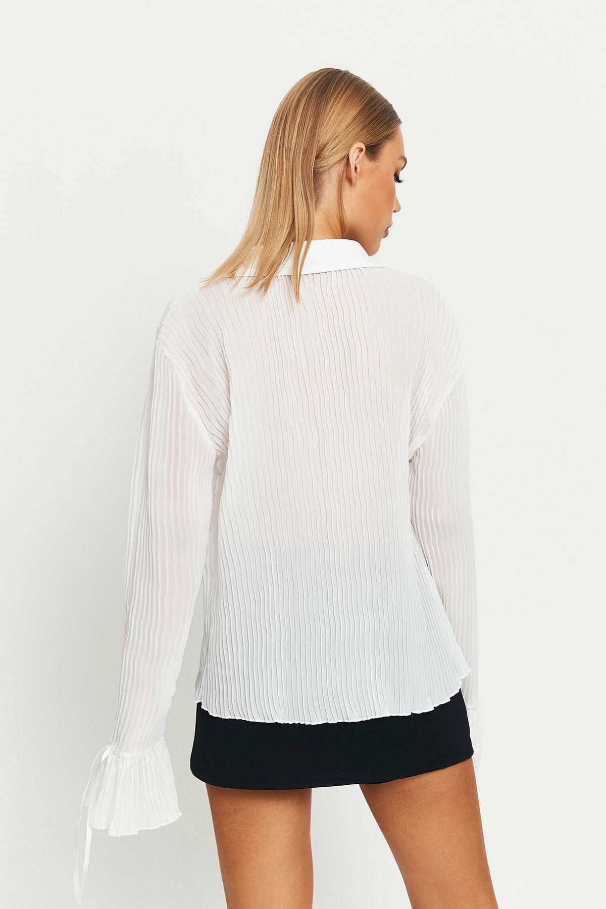 Solado Lapel Neck Stripe Pleat Flared Sleeve Blouse 4 Solado Lapel Neck Stripe Pleat Flared Sleeve Blouse - Image 3