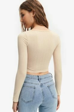 Alternative view of Solado Ribbed Long Sleeve Asymmetric Hem Crop Top