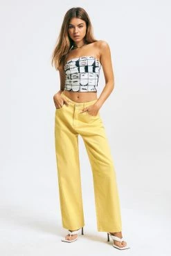 Solado Facial Features Print Tube Backless Crop Top 13 Solado Facial Features Print Tube Backless Crop Top -SOLADO Shop jpeg 7ffb4a19 ee79 47d6 bb9a baf0508e74d0 1800x1800