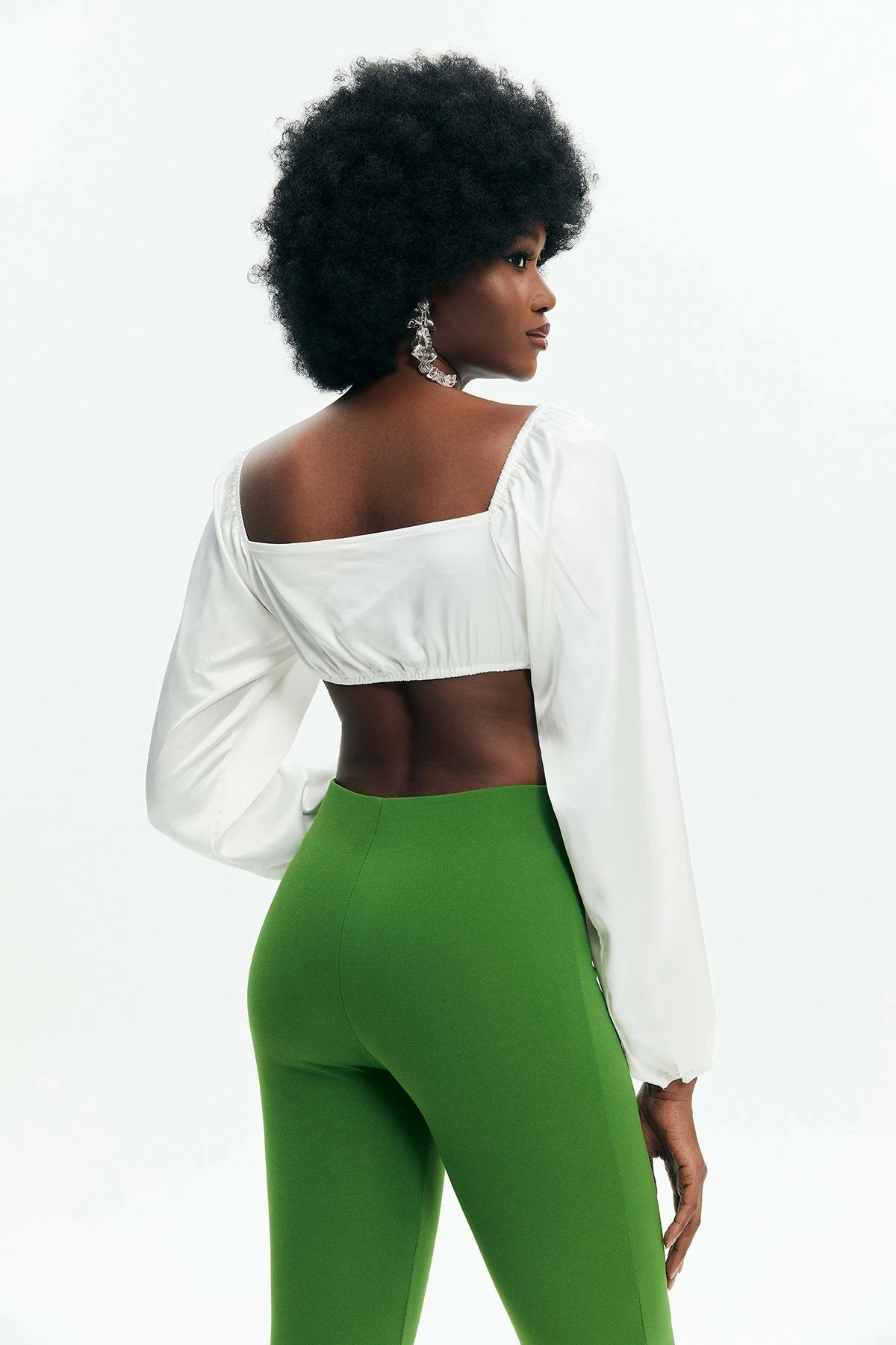 Solado Keyhole Tie Front Puff Sleeve Crop Top 4 Solado Keyhole Tie Front Puff Sleeve Crop Top - Image 2