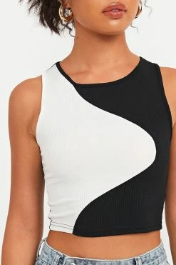 Solado Basic Colorblock Sleeveless Crop Tank Top -SOLADO Shop jpeg 832bf63f d717 49ac b17b 751ed16be1c1 1800x1800