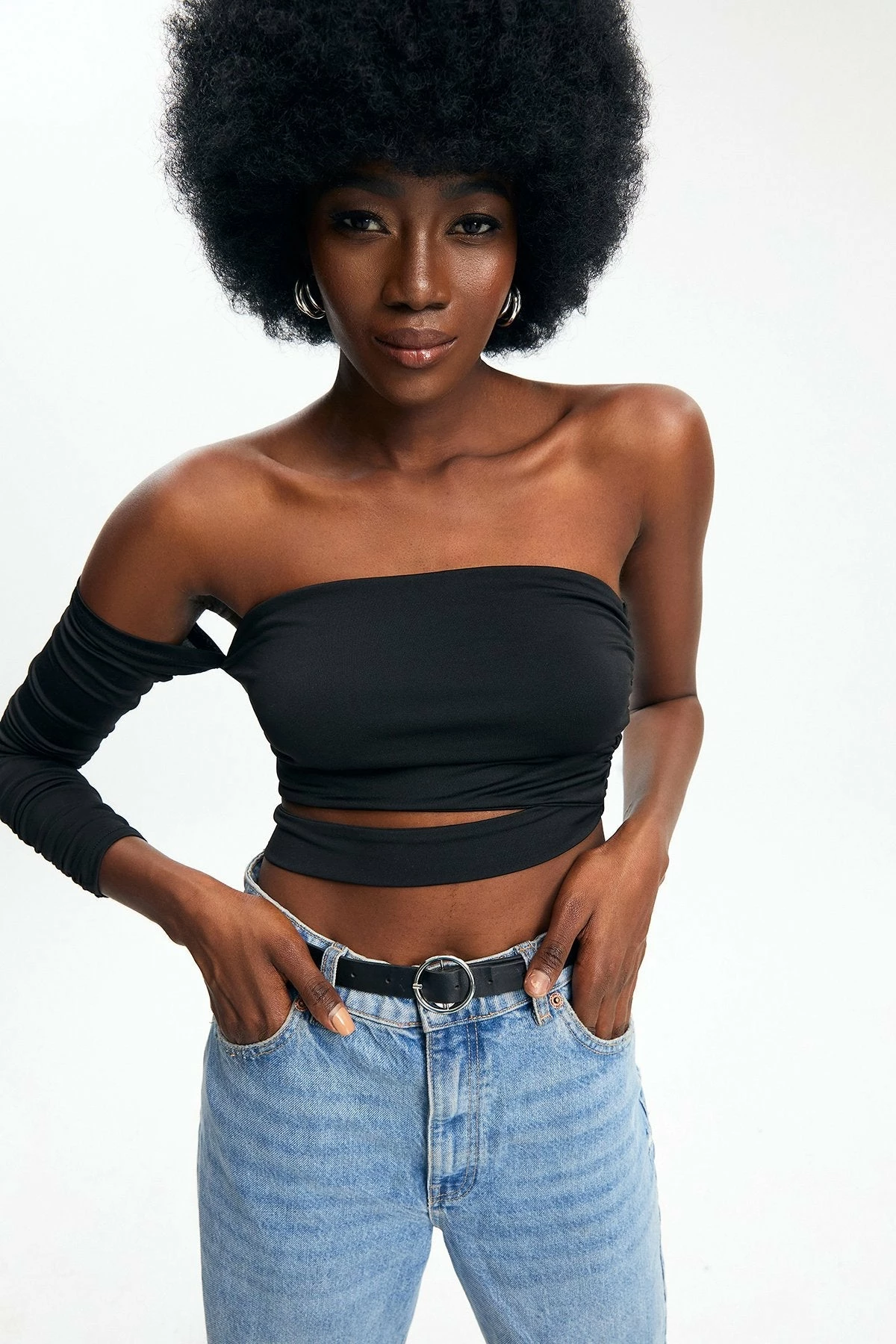 Solado Cut Out Off Shoulder Long Sleeve Blouse 3 Solado Cut Out Off Shoulder Long Sleeve Blouse