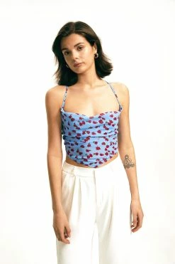 Alternative view of Solado Floral Print Hanky Hem Cross Tie Backless Crop Top