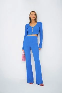 SOLADO Button Front Texture Long Sleeve Crop Top 11 SOLADO Button Front Texture Long Sleeve Crop Top -SOLADO Shop jpeg 84c6afa0 1675 49f4 9627 45c0af088c7f 1800x1800
