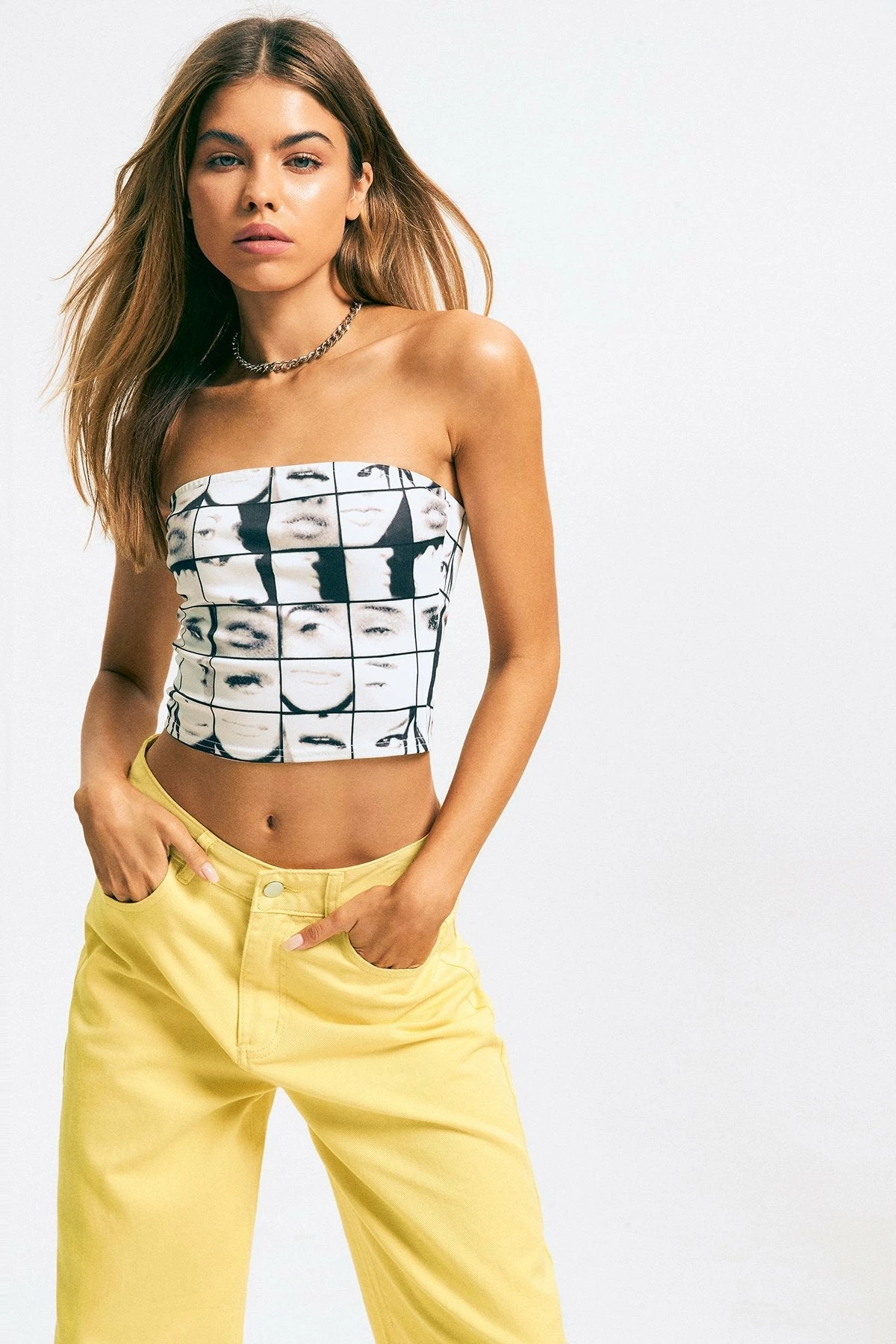 Solado Facial Features Print Tube Backless Crop Top 3 Solado Facial Features Print Tube Backless Crop Top