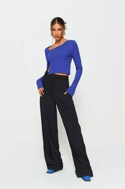 SOLADO Asymmetrical Neck Split Hem Long Sleeve Crop Top -SOLADO Shop jpeg 8a8c787c 9752 47e7 a0e1 39ce9d4aa3b4 1800x1800