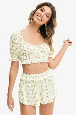 Solado Floral Print Puff Sleeve Crop Top 12 Solado Floral Print Puff Sleeve Crop Top -SOLADO Shop jpeg 8a953504 3897 4e46 836d ee47be3bf542 1800x1800