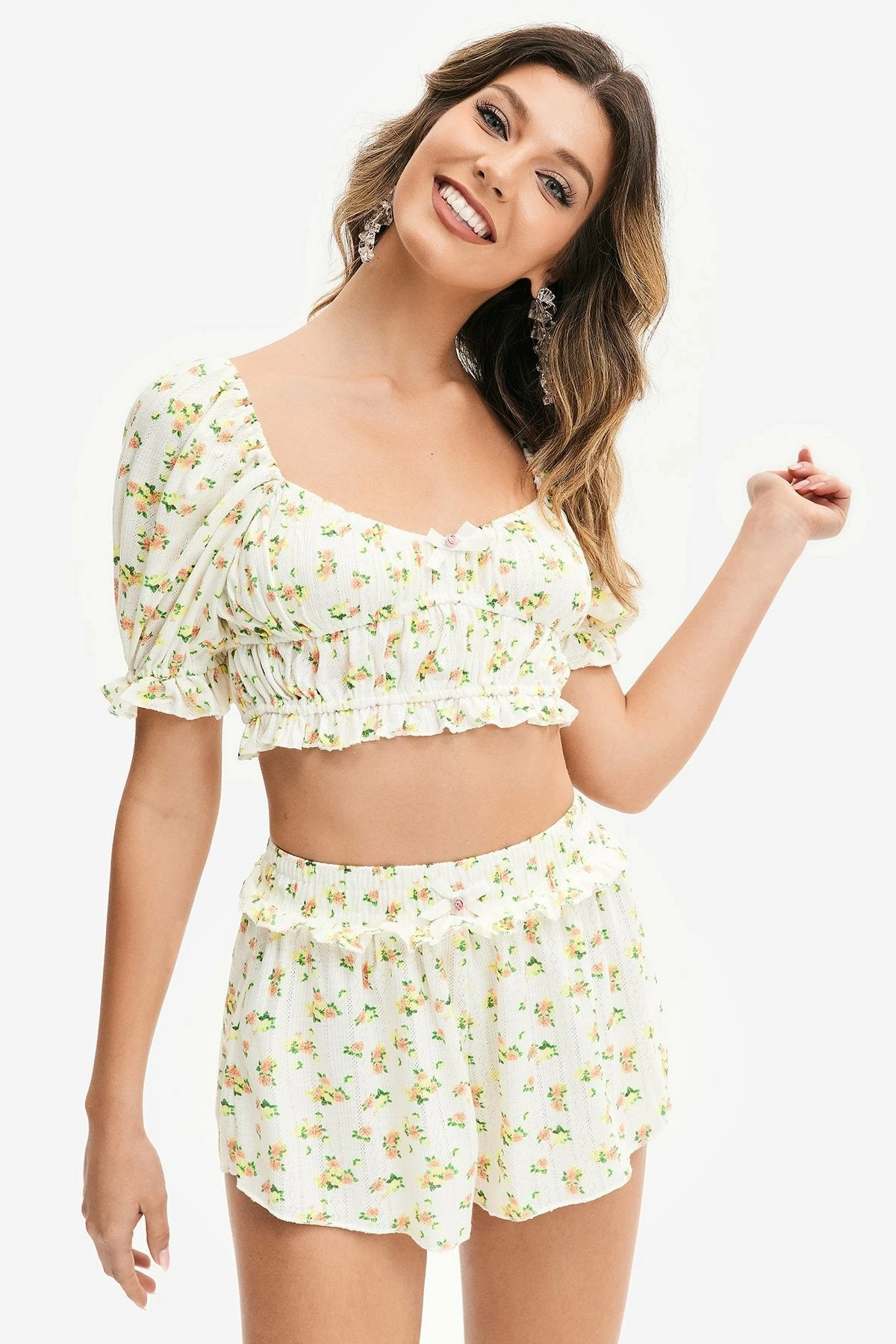 Solado Floral Print Puff Sleeve Crop Top 7 Solado Floral Print Puff Sleeve Crop Top - Image 5