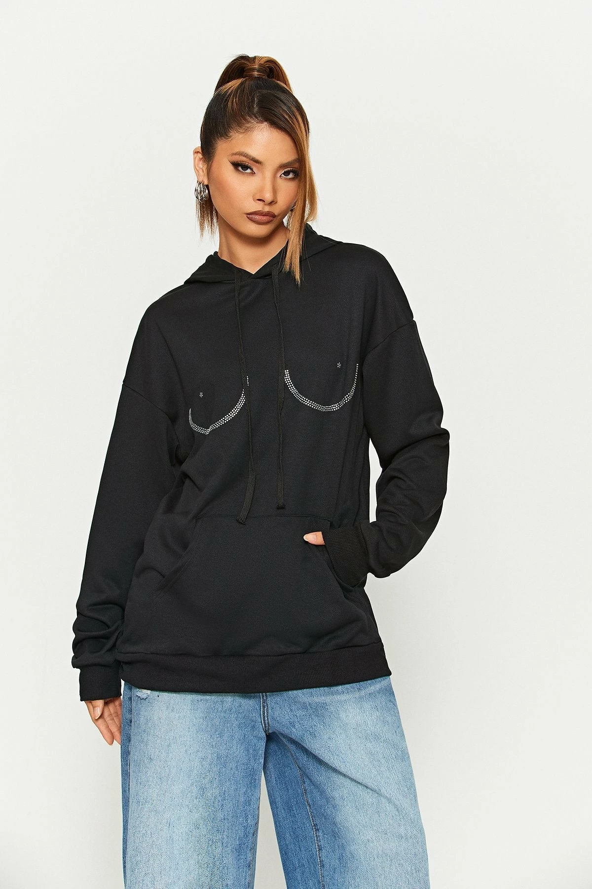 Solado Rhinestone Decor Kangaroo Pocket Long Sleeve Hoodie 3 Solado Rhinestone Decor Kangaroo Pocket Long Sleeve Hoodie